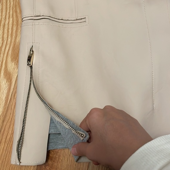 Armani Jeans Vest - Picture 7 of 8